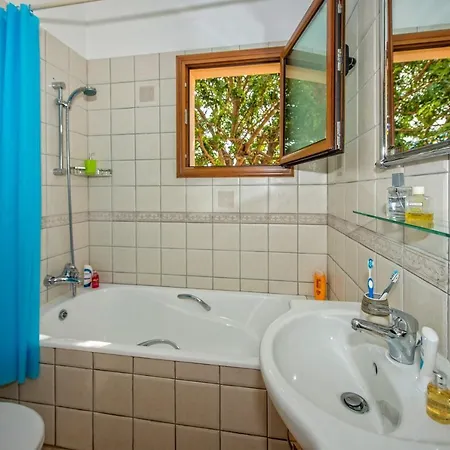 Villa Andriana In Latchi, Neo Chorio *